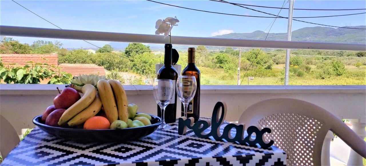 Eleni Apartments Sant George Beach 아기오스 게오르기오스 외부 사진
