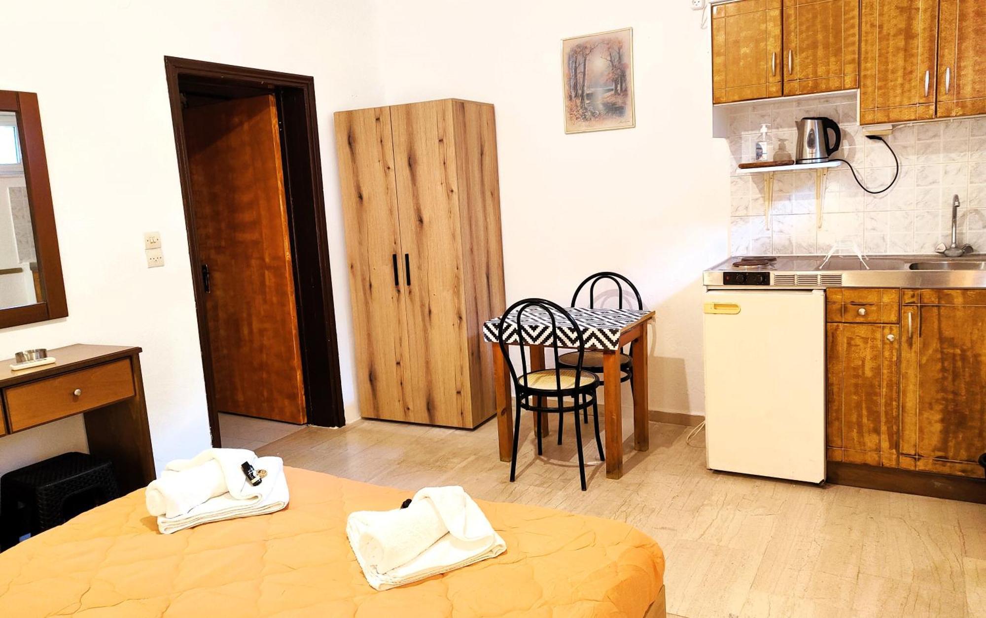 Eleni Apartments Sant George Beach 아기오스 게오르기오스 외부 사진